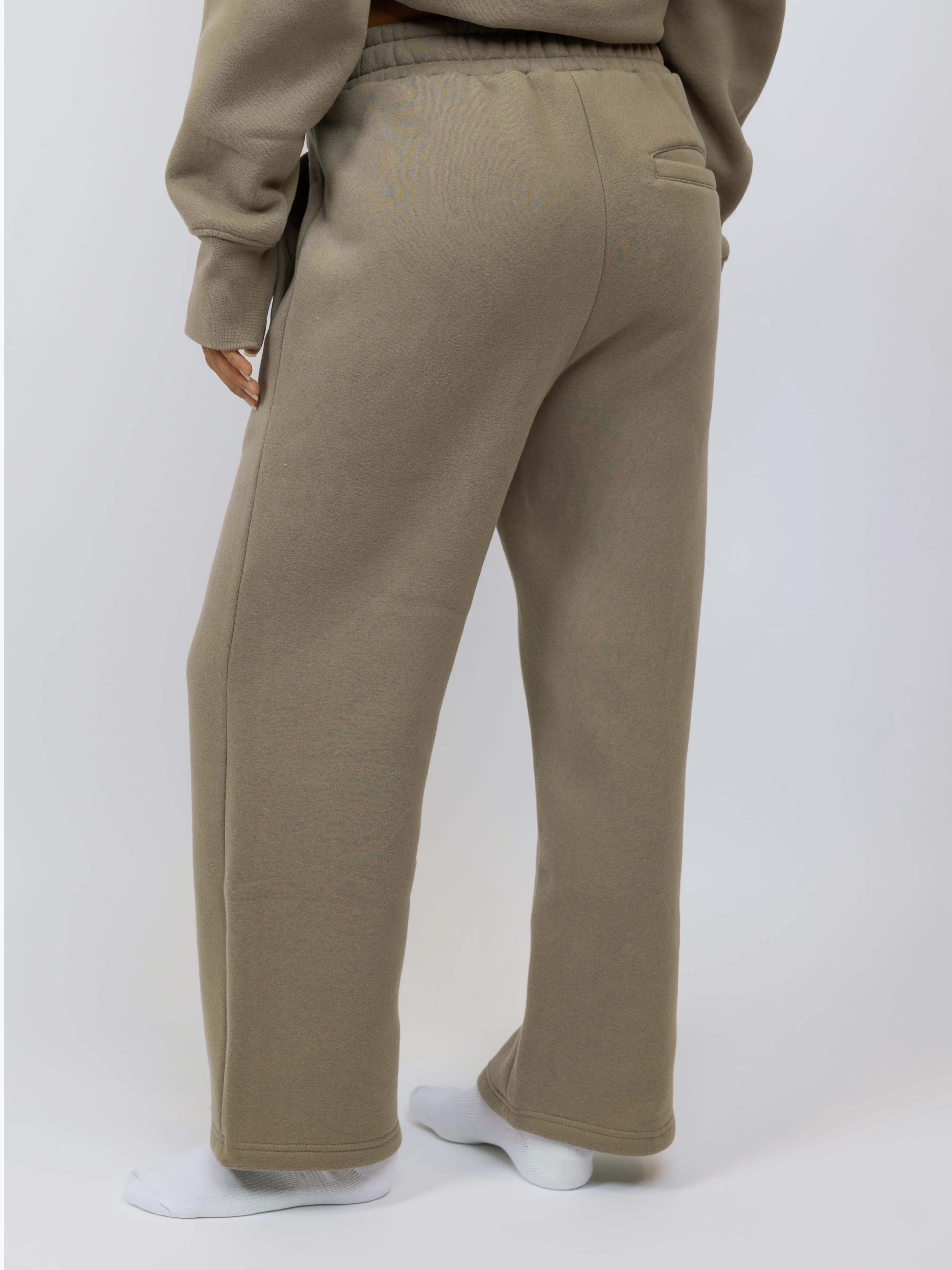 Aether Sweatpants - Image 113