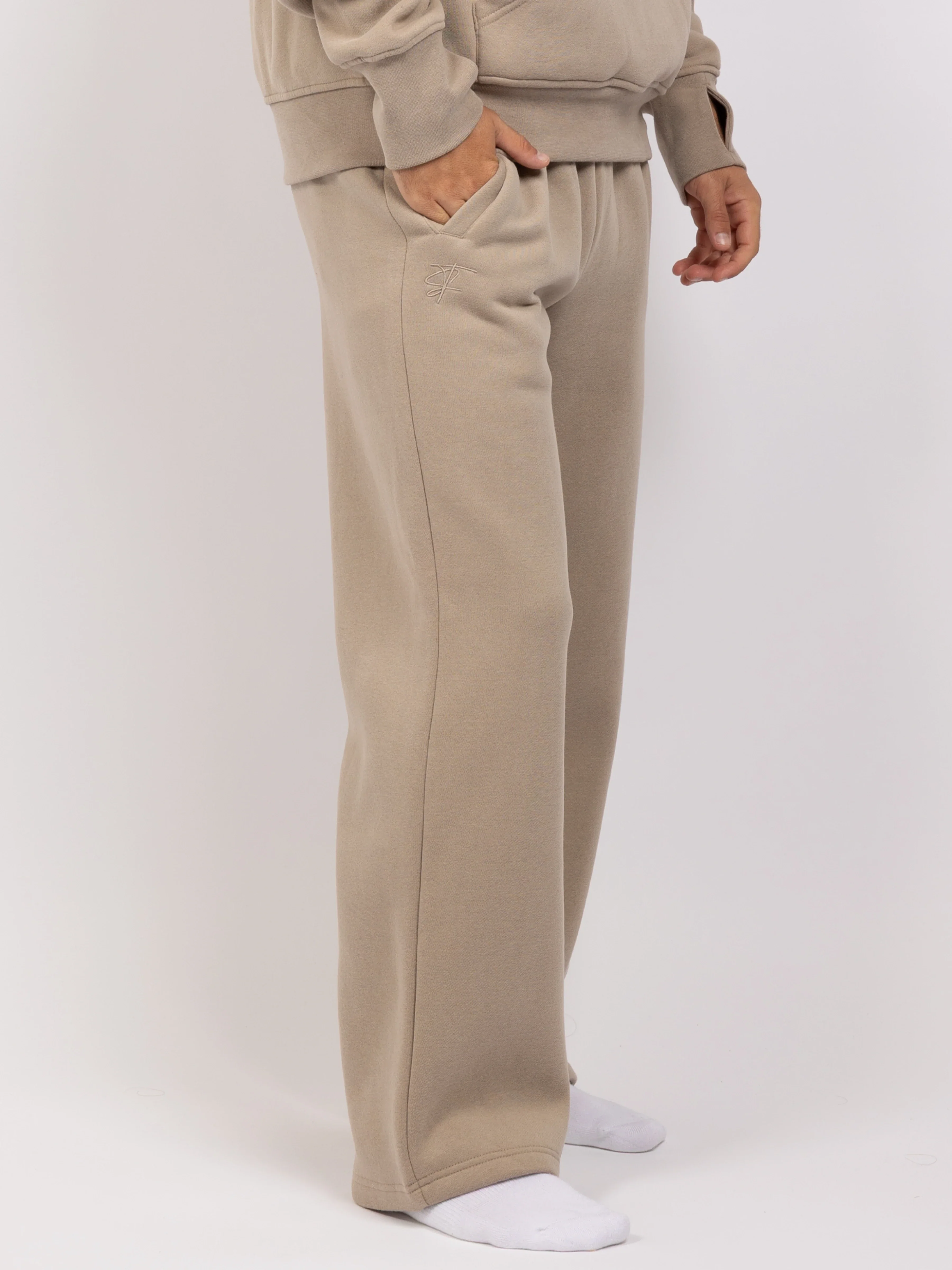 Aether Sweatpants - Image 30