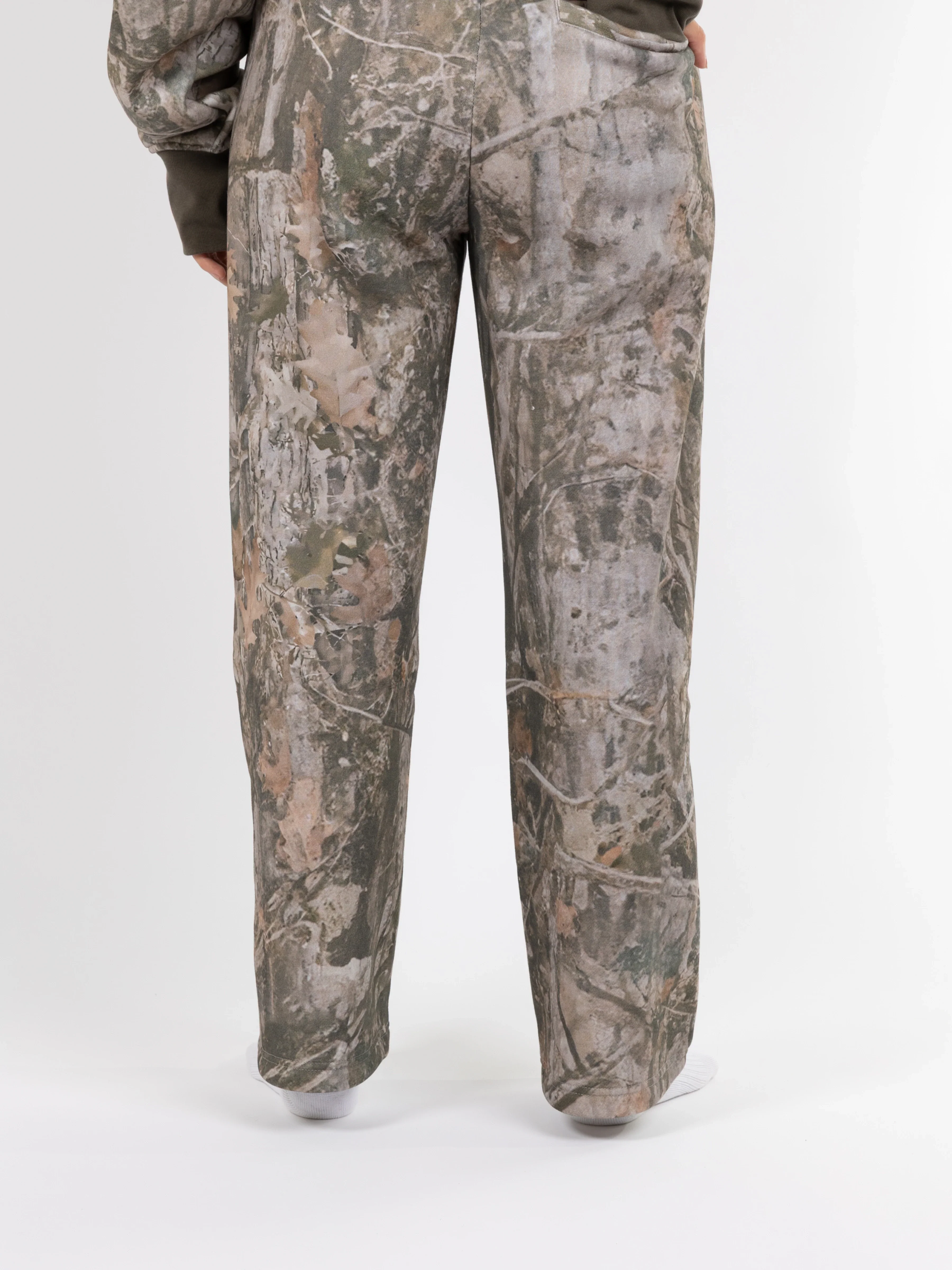 Aether Sweatpants - Image 36