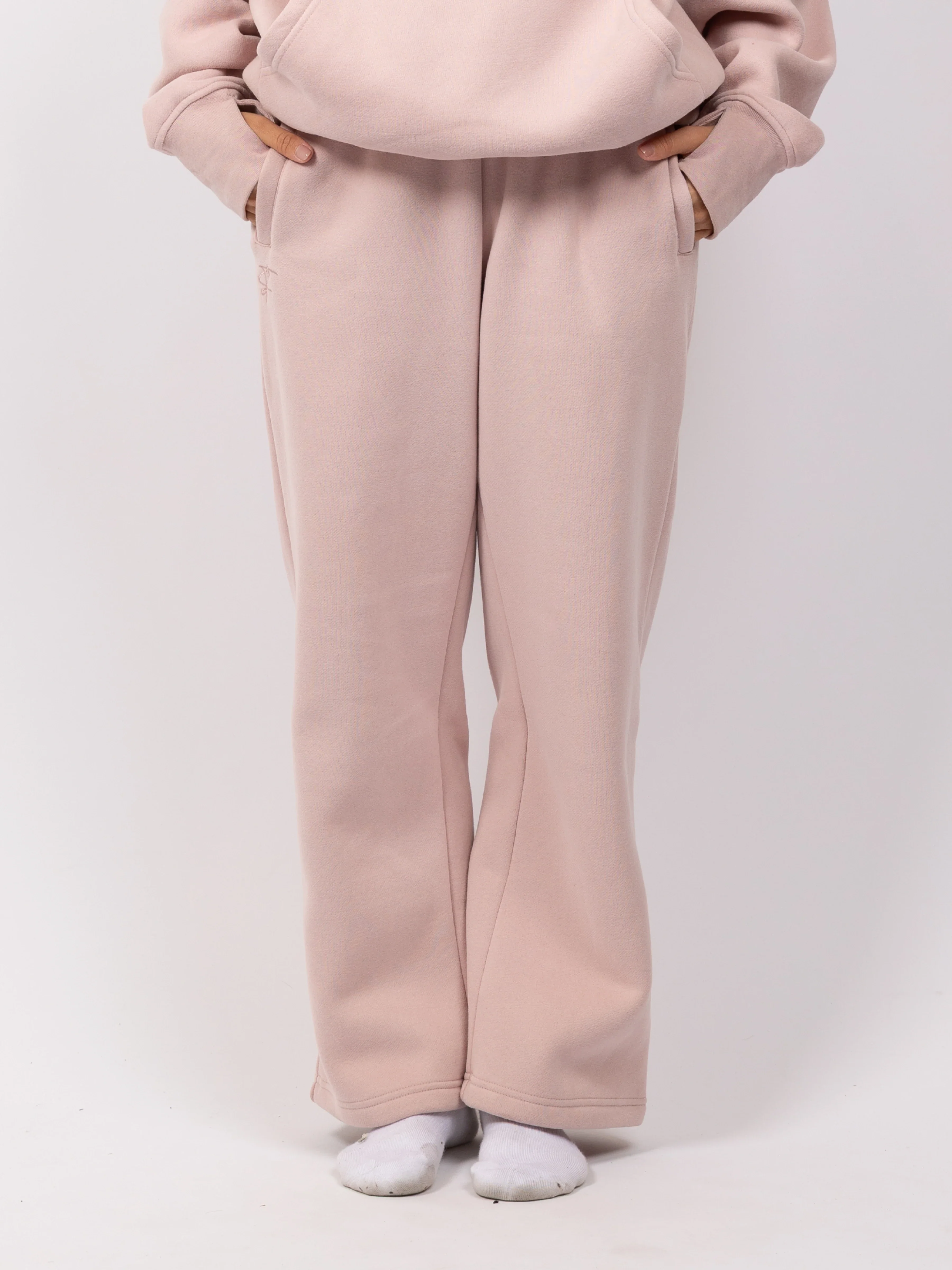 Aether Sweatpants - Image 59