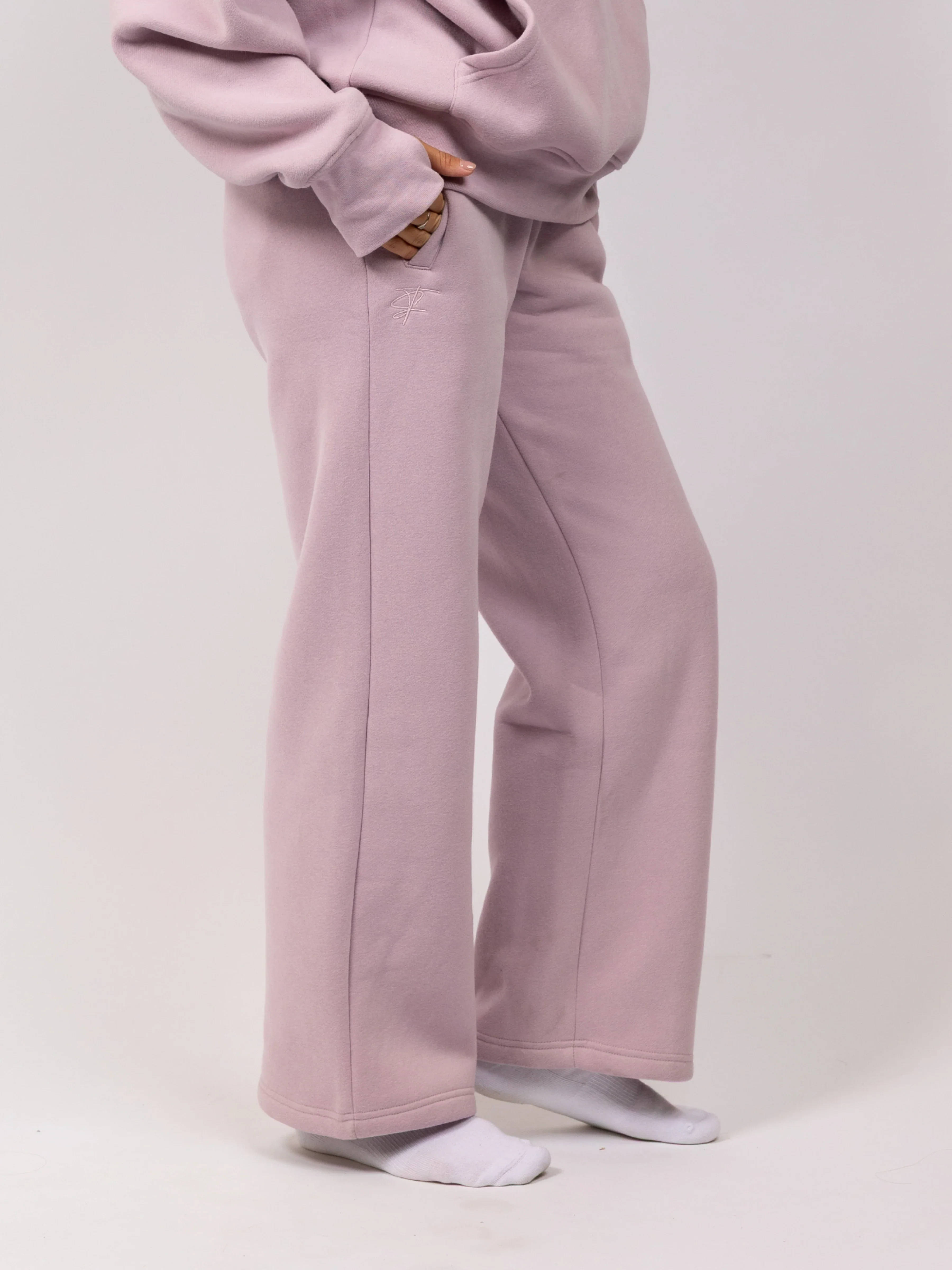 Aether Sweatpants - Image 86