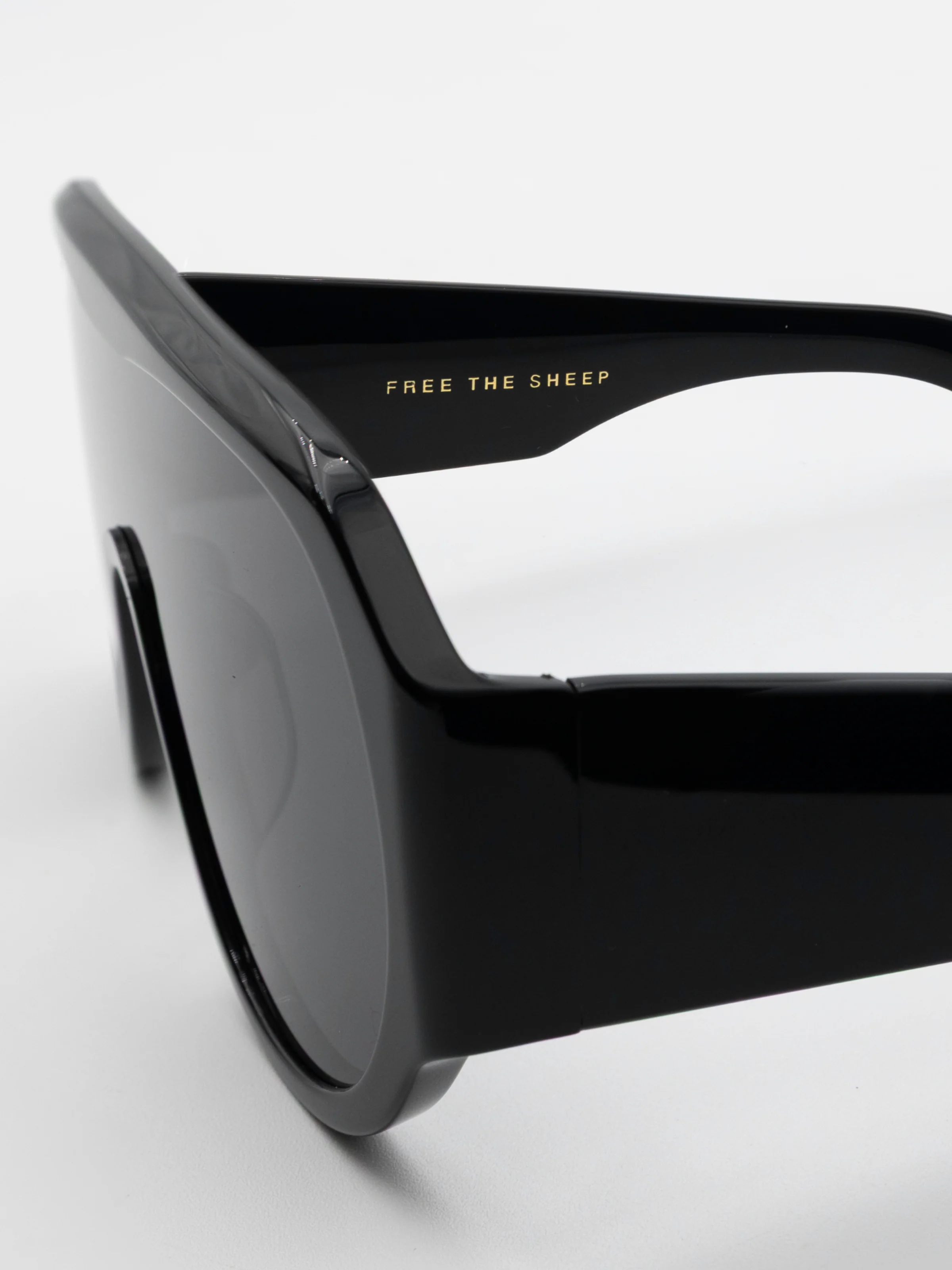 Lumen Sunglasses - Image 4